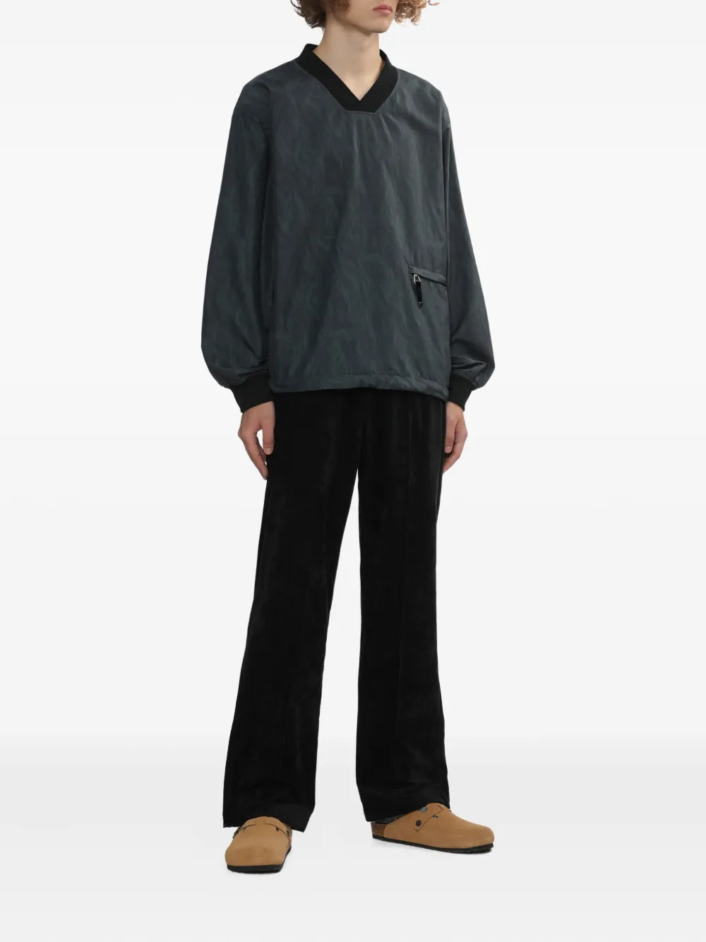 Toga playera con bolsillos y cuello en V | Playeras | Image 2