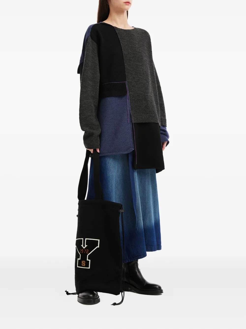 Y's Logo-appliqué Drawstring Tote Bag In Black