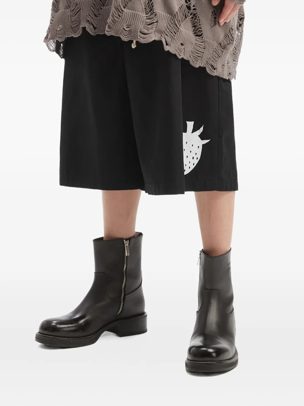  Westfall Drawstring Strawberry Print Shorts - Black 