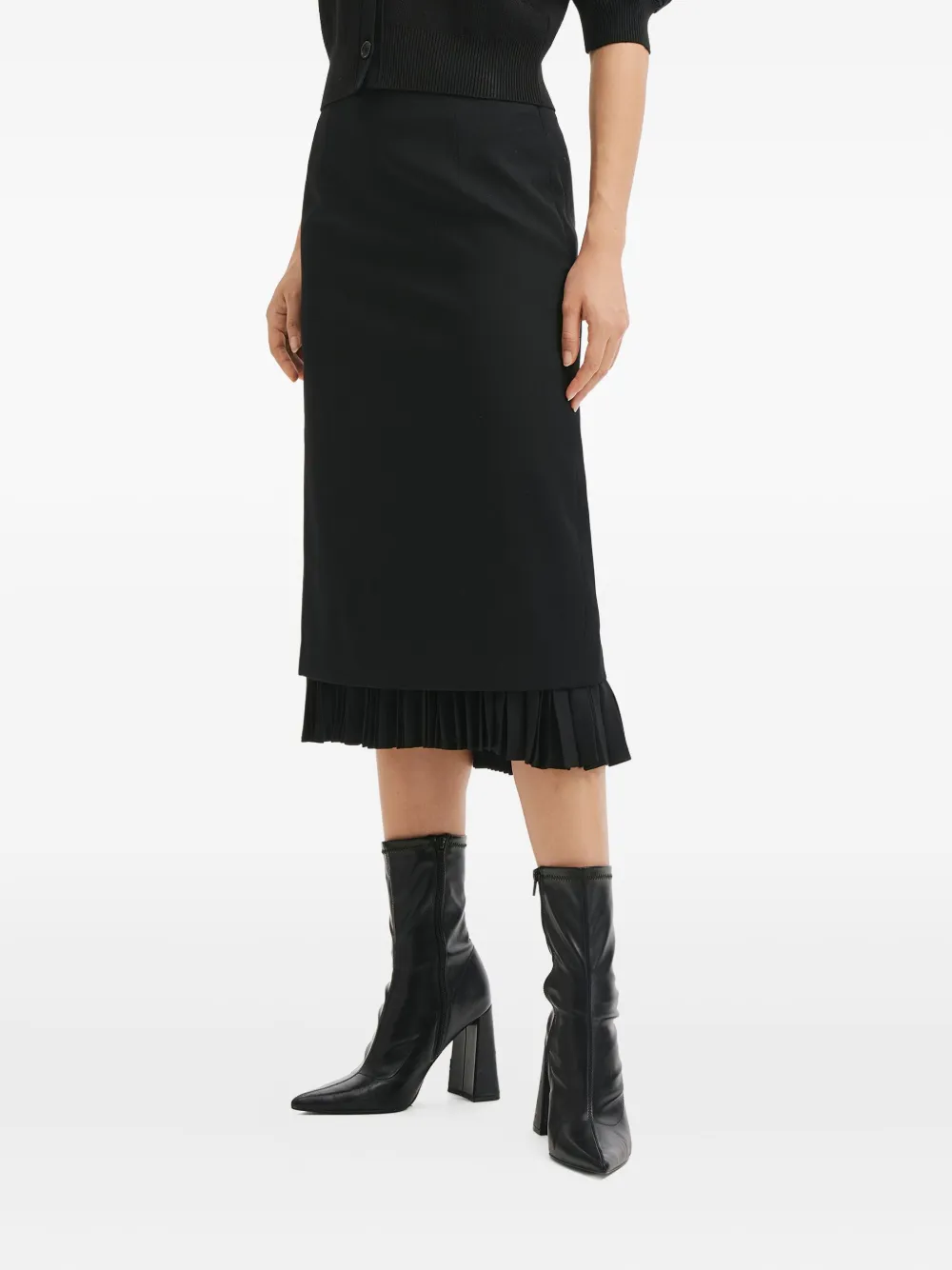 Juunj Pleated-panel Skirt In Black