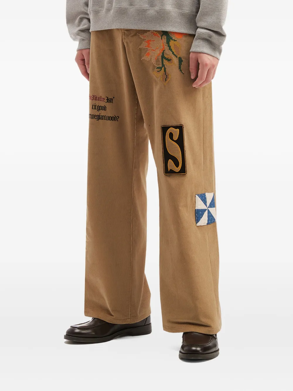  Khoki Floral-embroidery Patch-detail Trousers - Neutrals 
