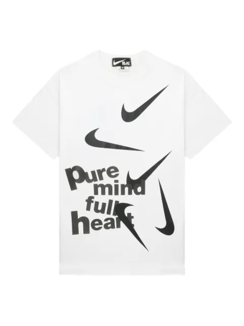 Black Comme Des Garçons playera con estampado gráfico en colaboración con Nike