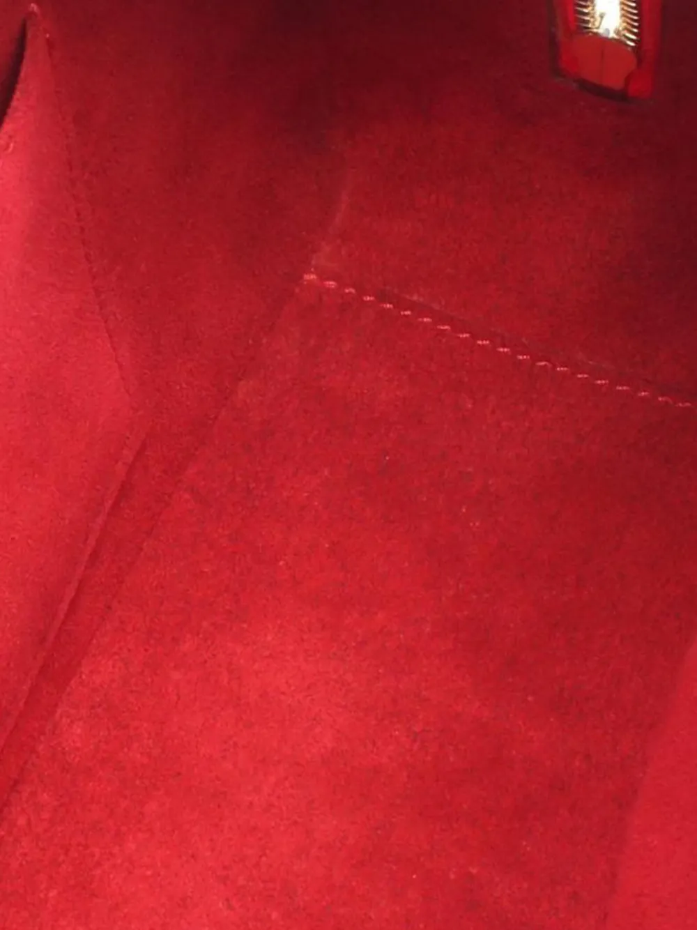 Pre-owned Louis Vuitton 1997 Epi Jasmine Handbag In Red