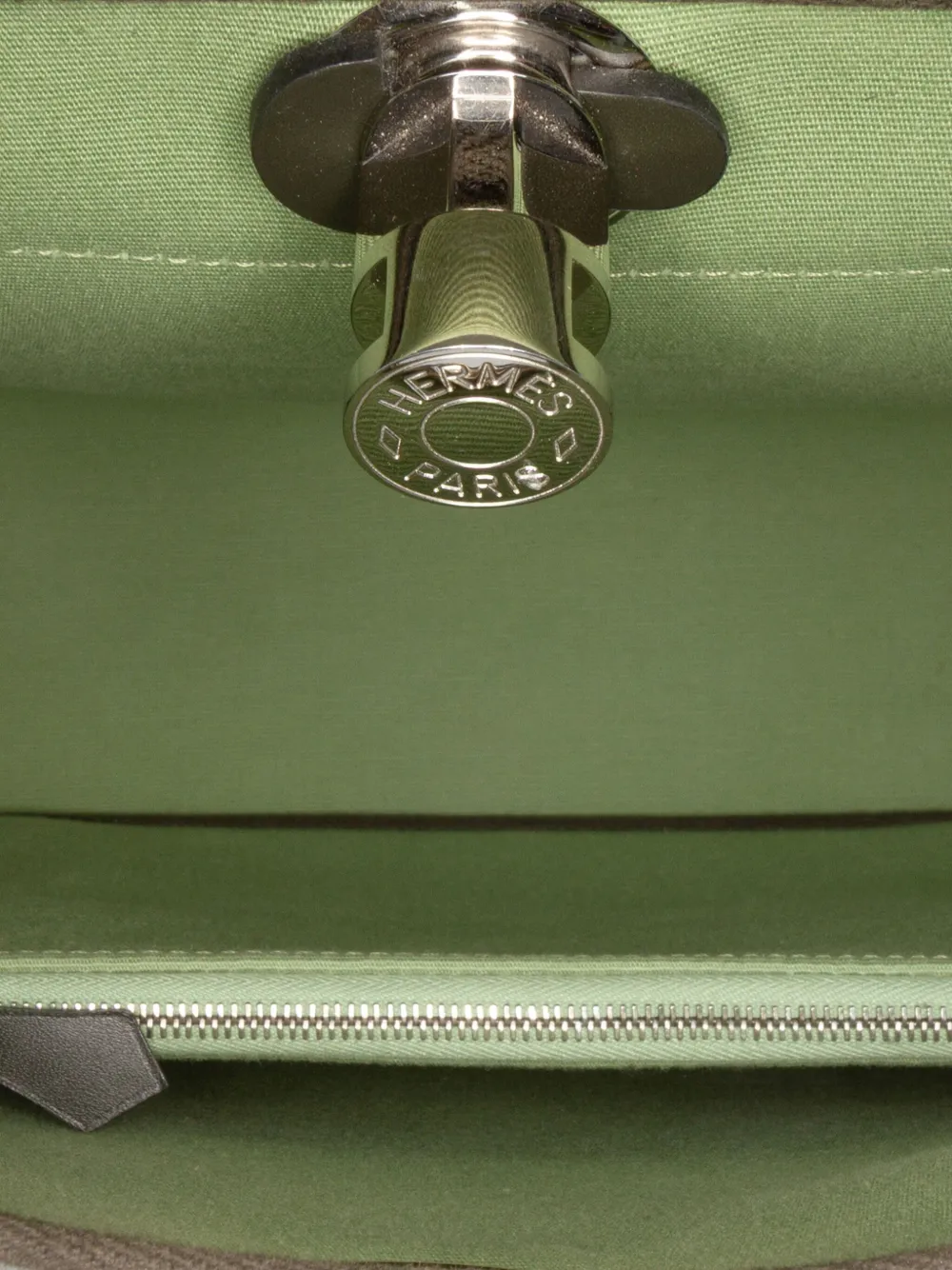 Pre-owned Hermes 2019 Toile Herbag Zip 31 Satchel In Green