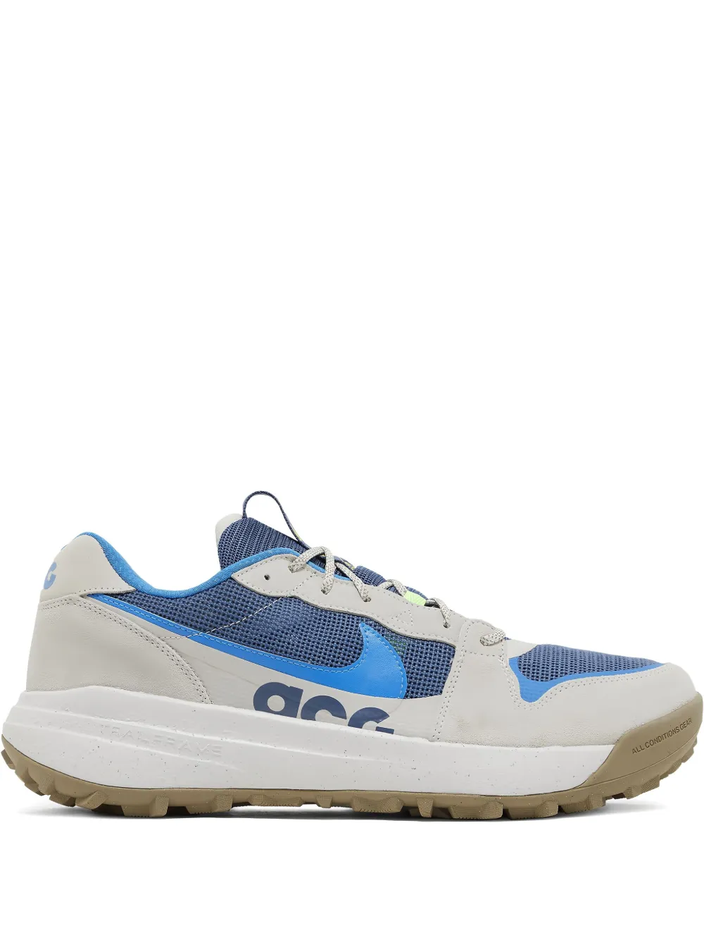 Nike Acg Lowcate Sneakers In Neutral