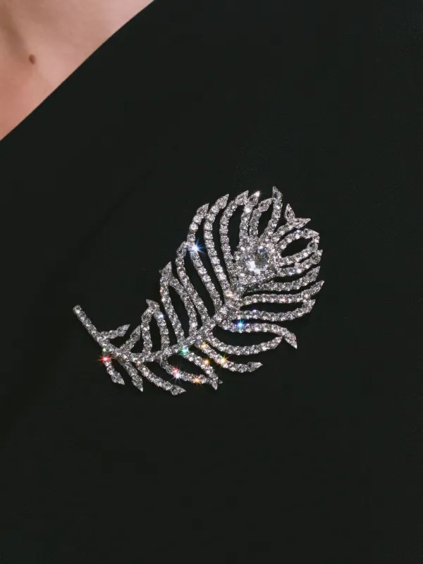 Jennifer Behr クリスタル ブローチ | シルバートーン | FARFETCH JP