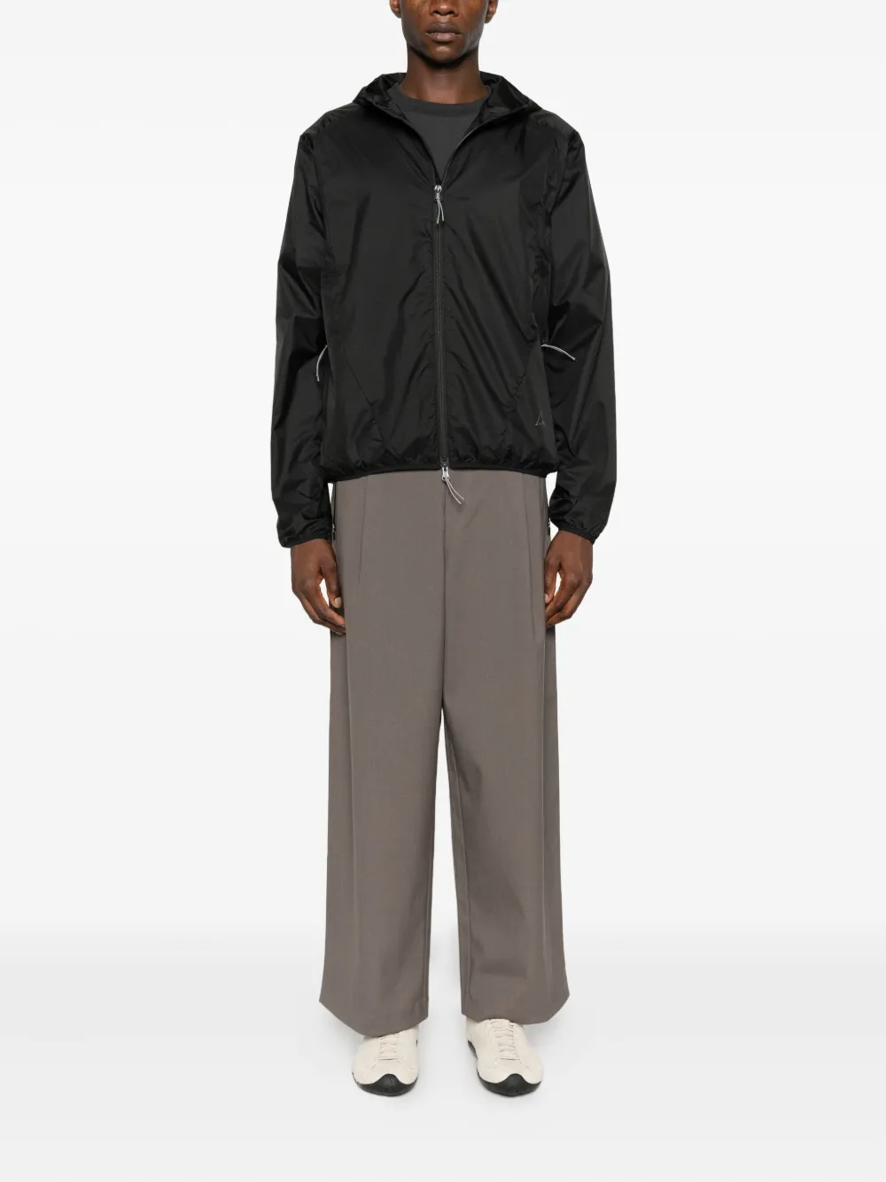 ROA Hue packable jacket | Sport Jackets & Windbreakers | Image 2