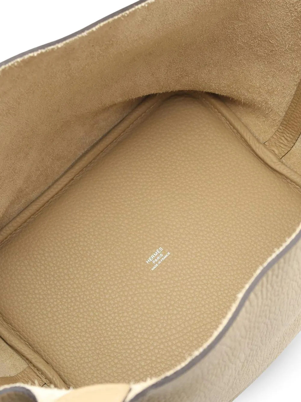 Pre-owned Hermes 2025 Clemence Picotin Lock 22 Handbag In Brown