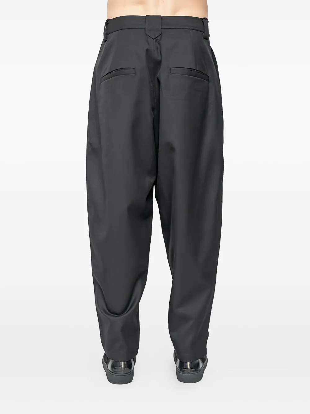 Joe Chia Glide Pleated Trousers In Black