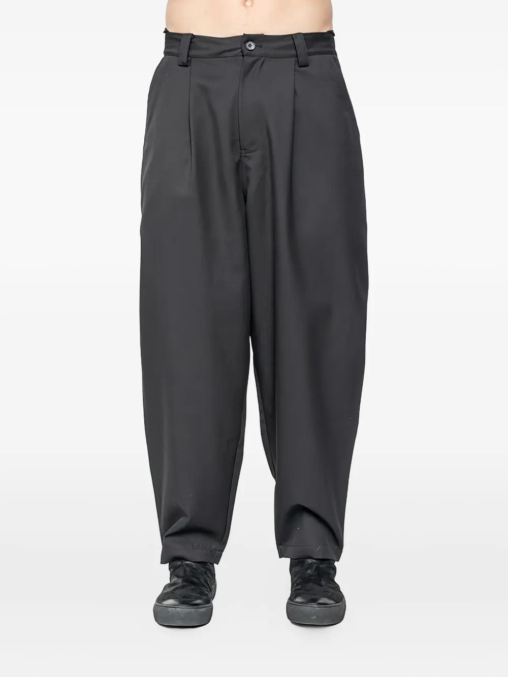 Joe Chia Glide pleated trousers | Black | Image 1