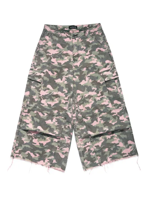 Mainless camouflage print trousers