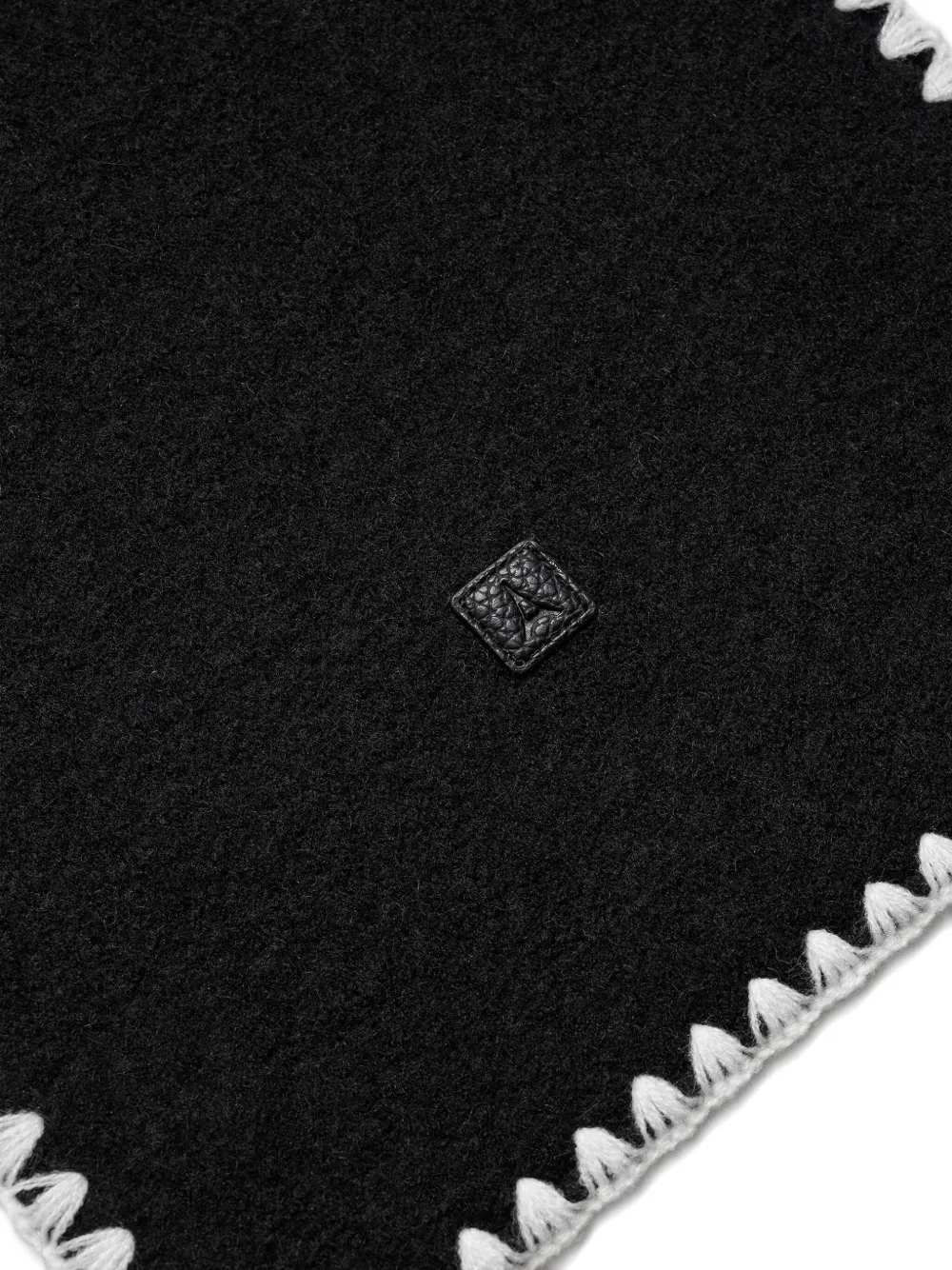 Manière De Voir Aube Stitched Scarf In Black