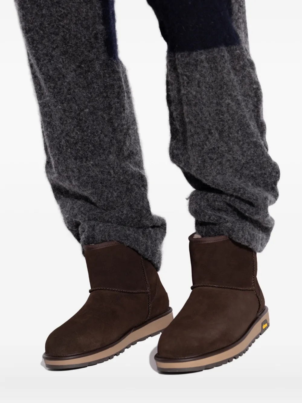 UGG Suède laarzen met treklus Bruin