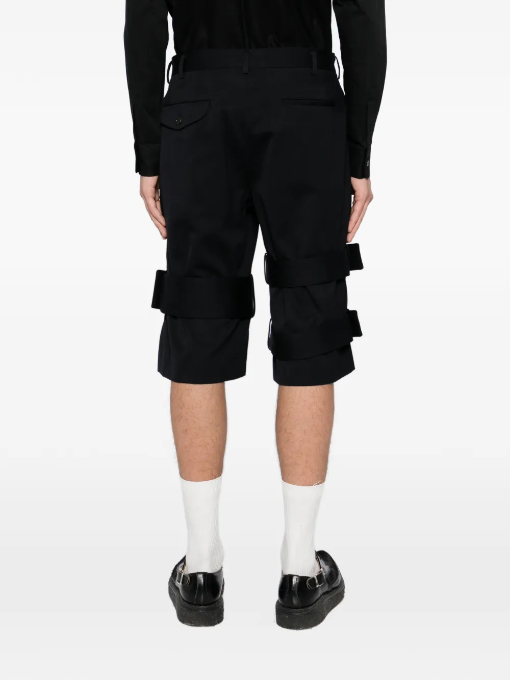 buckle strap shorts