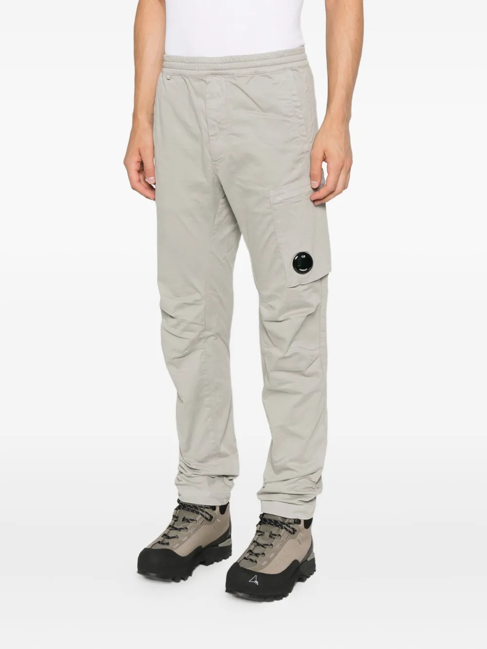 C.P. Company Satijnen cargo broek Grijs