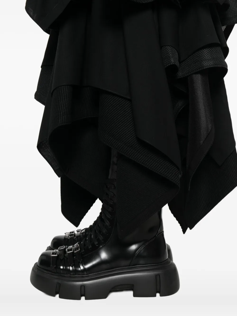 Shiro Sakai Ruffled Button-fastening Skirt In Black