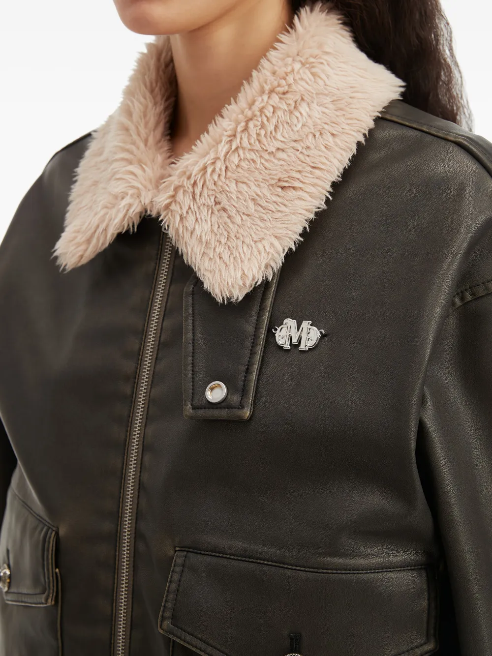 Musium Div. Jack met zakken Bruin