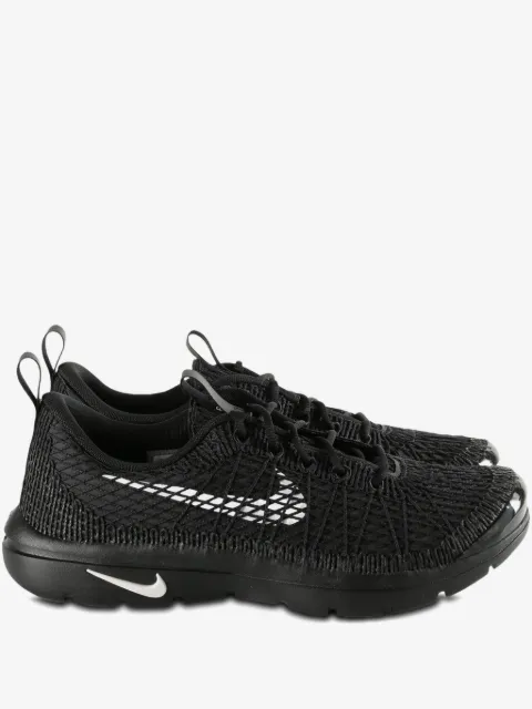 Comme des Garçons Homme Plus tenis Air en colaboración con Nike