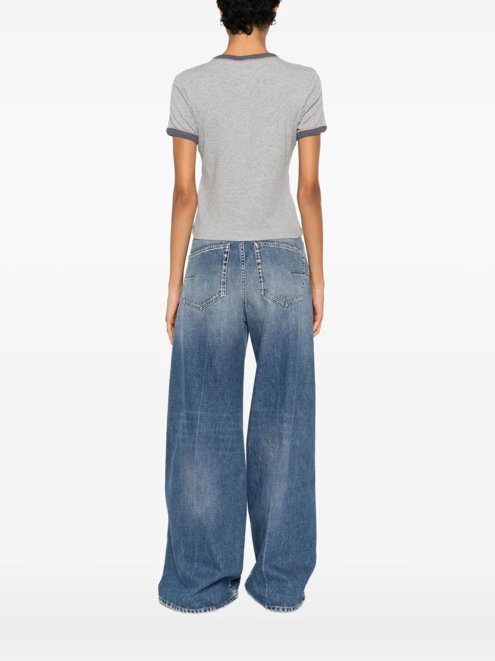 Chloé Logo Detail T-shirt In Gray