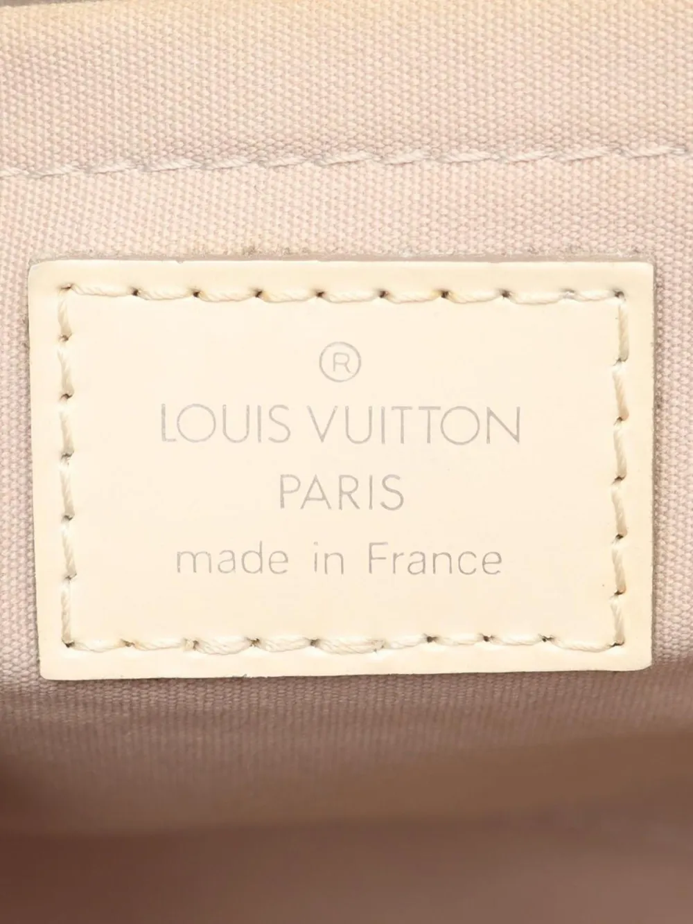 Pre-owned Louis Vuitton 2007 Epi Madeleine Gm Shoulder Bag In White