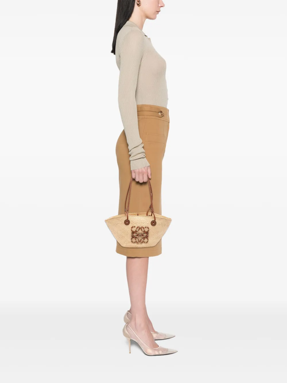 Loewe Pre-Owned 2021 Paulas Ibiza Small Anagram Raffia tote bag | Pre-Owned | Image 2