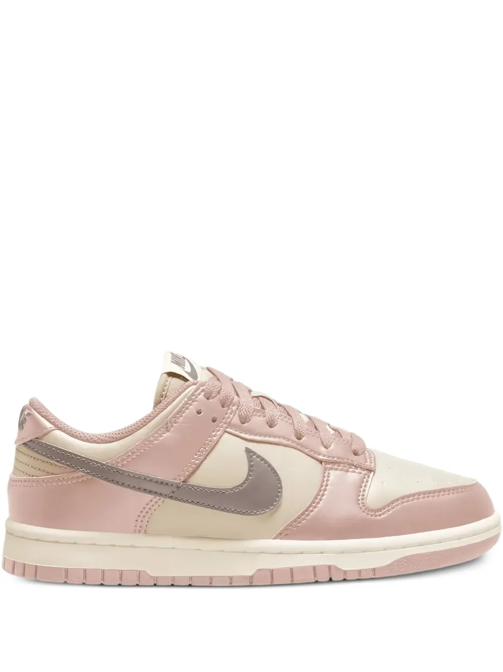 Nike Dunk Low Sneakers In Pink