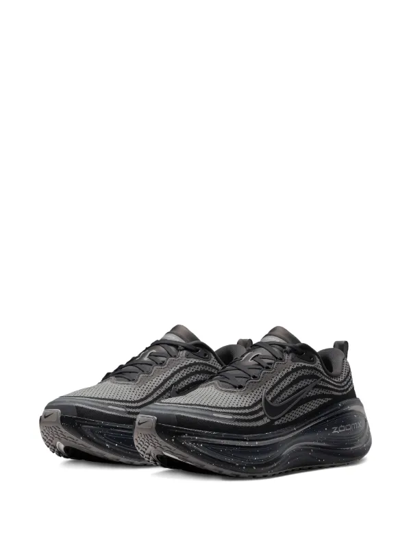 Nike ボメロ プラス スニーカー | ブラック | FARFETCH JP