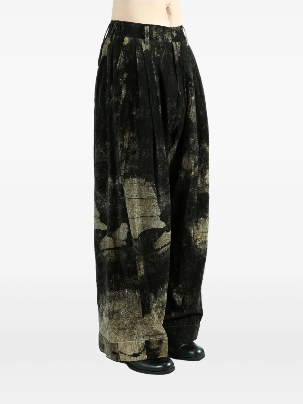 Ziggy Chen Plooibroek met wijde pijpen Zwart