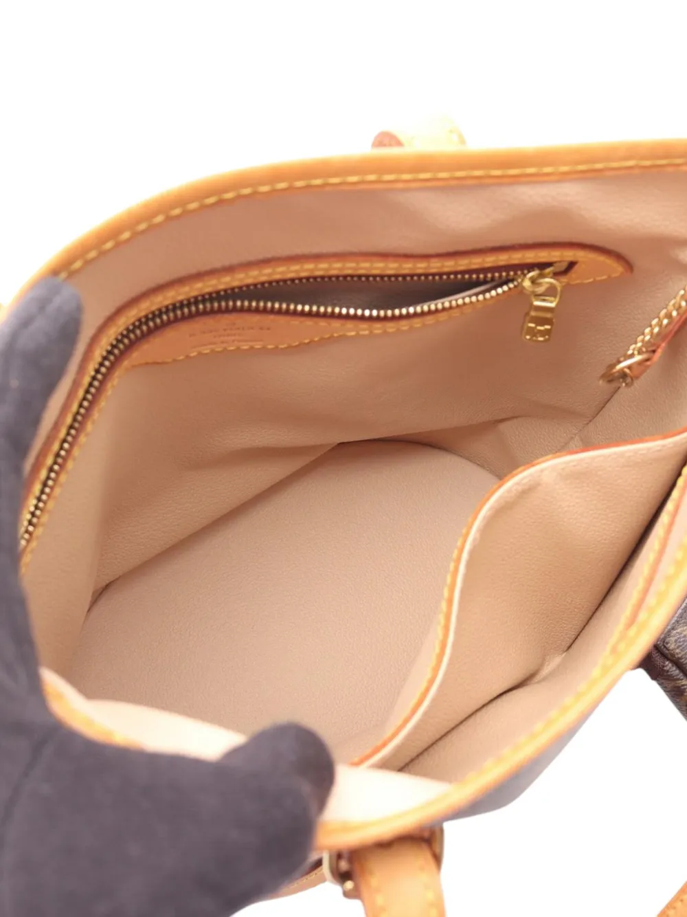 Pre-owned Louis Vuitton 2004 Monogram Petit Bucket Bag In Brown