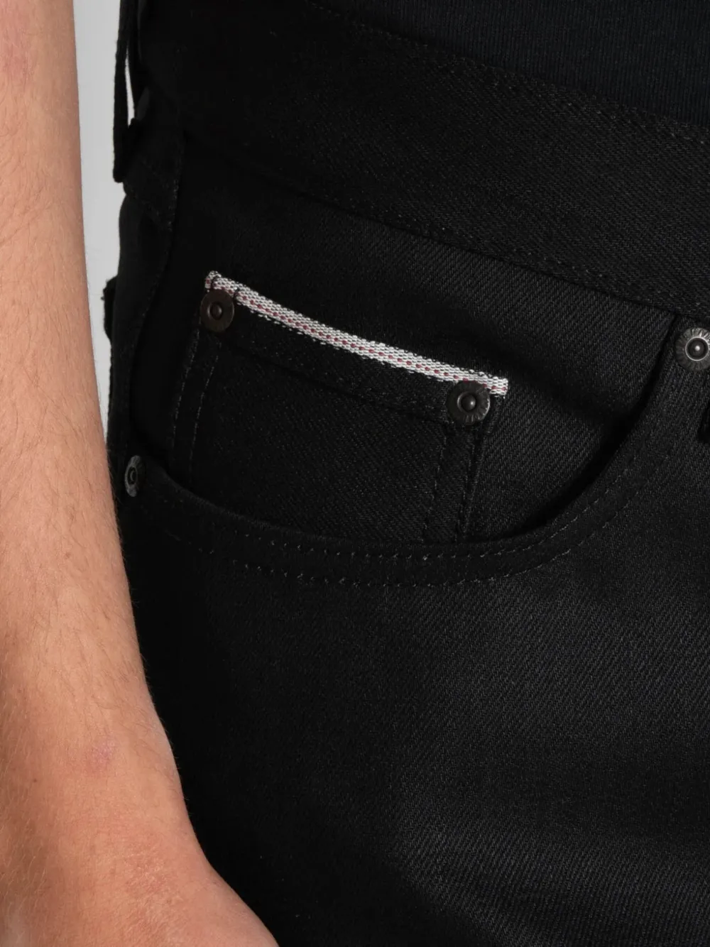 Naked and Famous True Guy jeans met omgeslagen pijpen Zwart