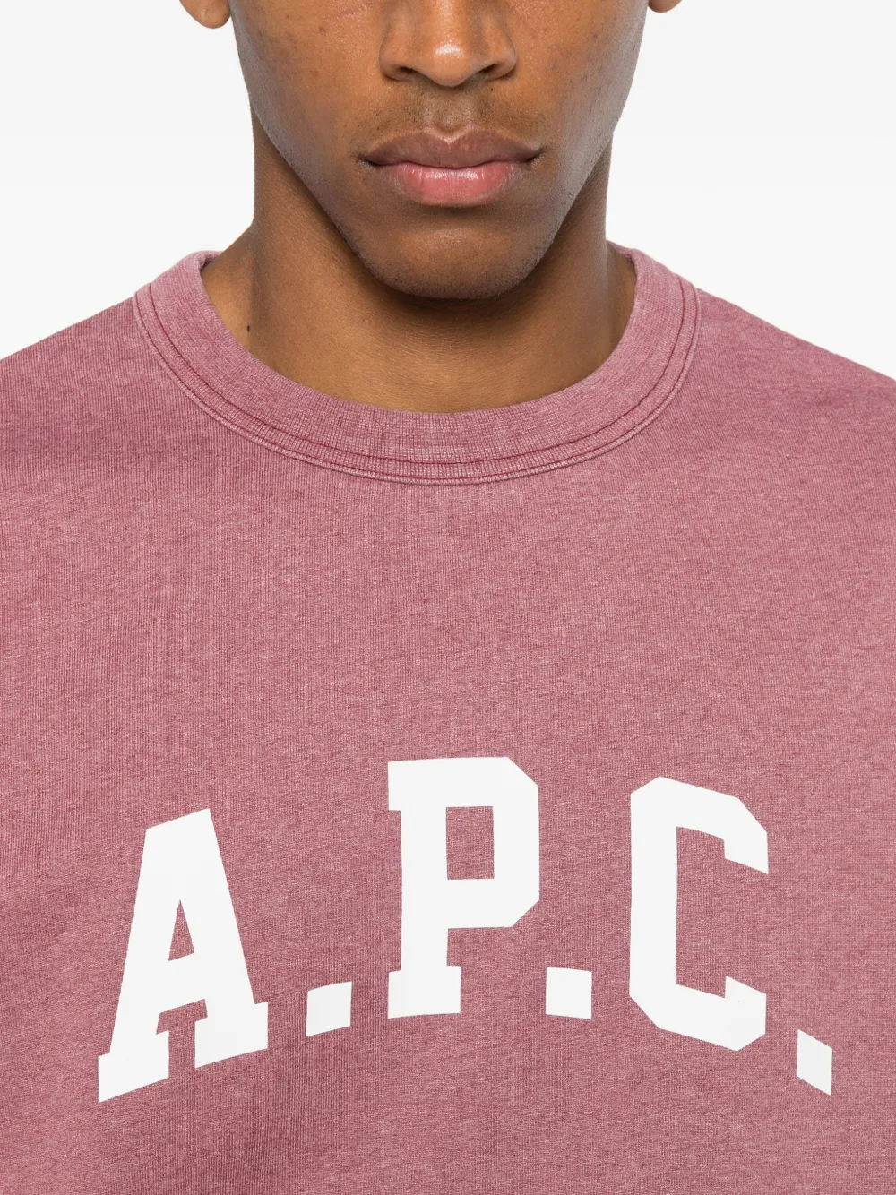 Apc Logo-print Crew-neck Sweater In Pink