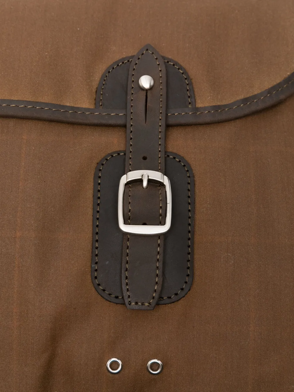 Barbour Tarras Buckled Shoulder Bag In Burgundy