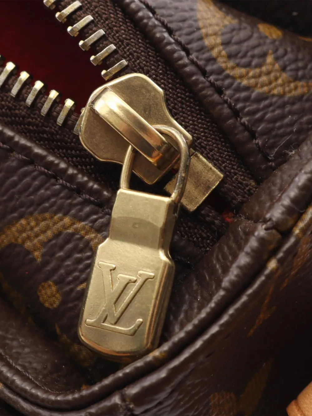Pre-owned Louis Vuitton 2005 Monogram Viva Cite Mm Shoulder Bag In Brown