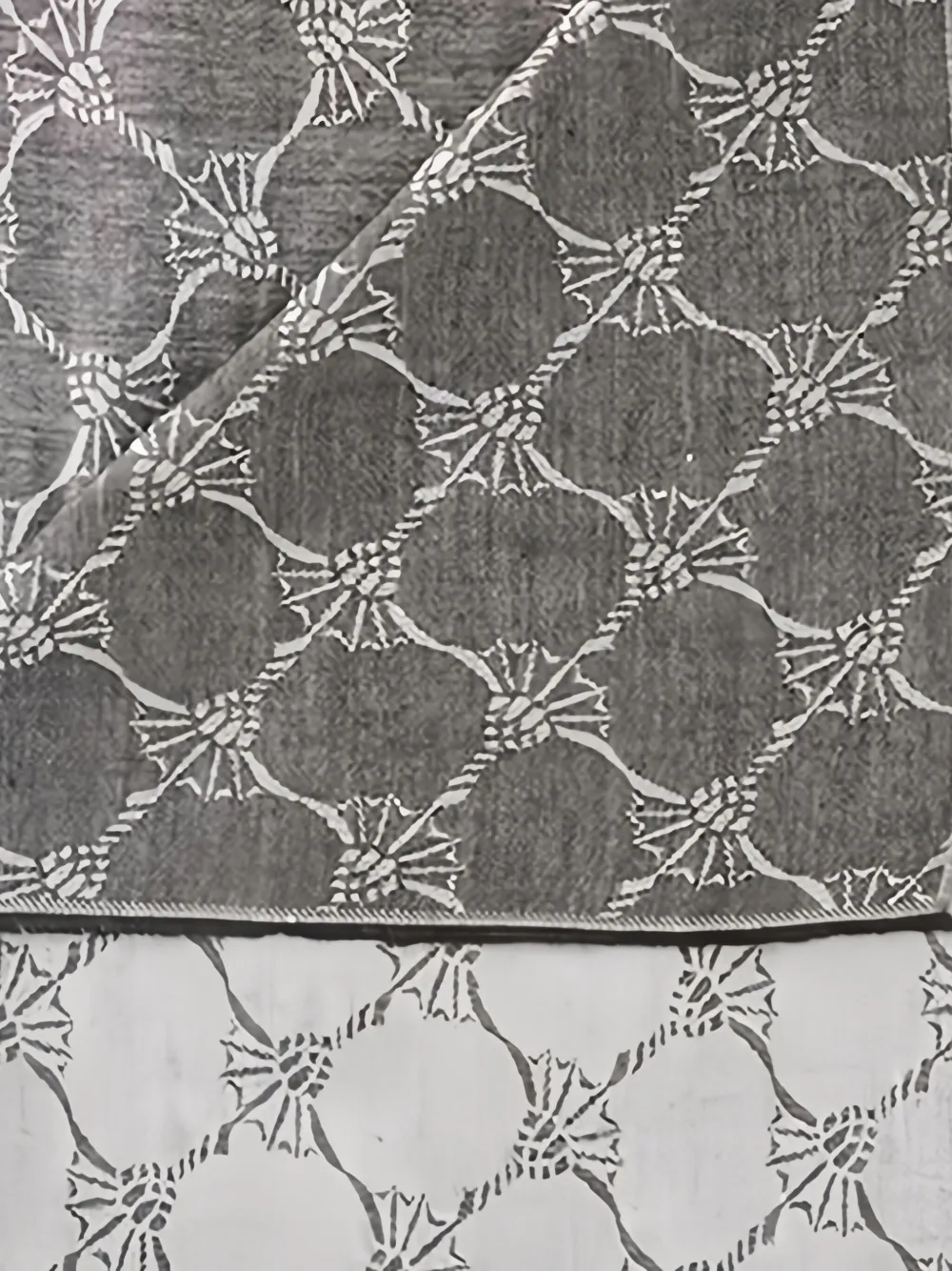 Joop! Sjaal met franje en korenbloempatroon Zwart