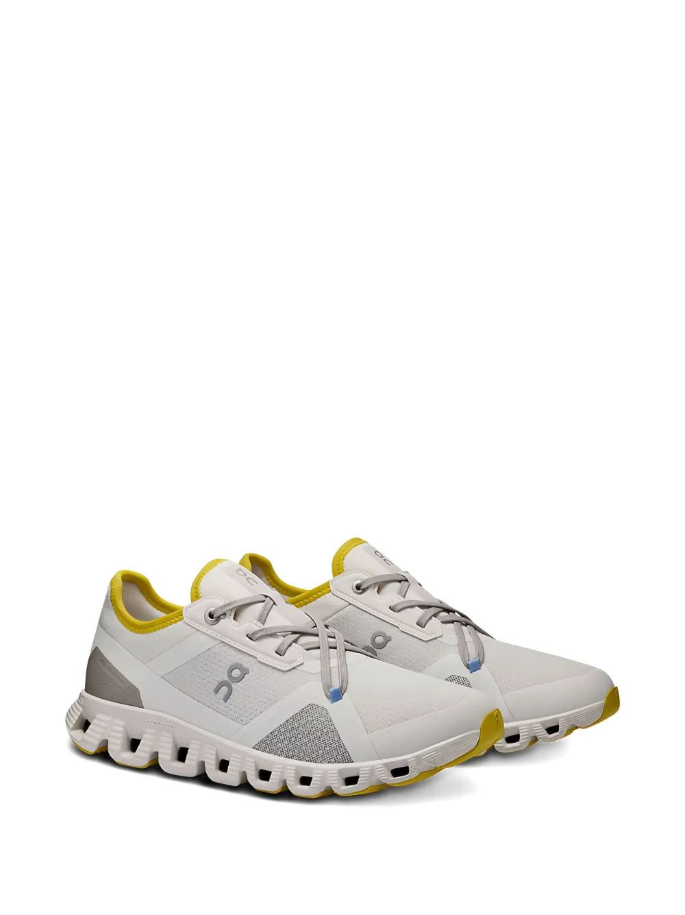 On Running baskets Cloud X 3 | baskets basses | Image 2