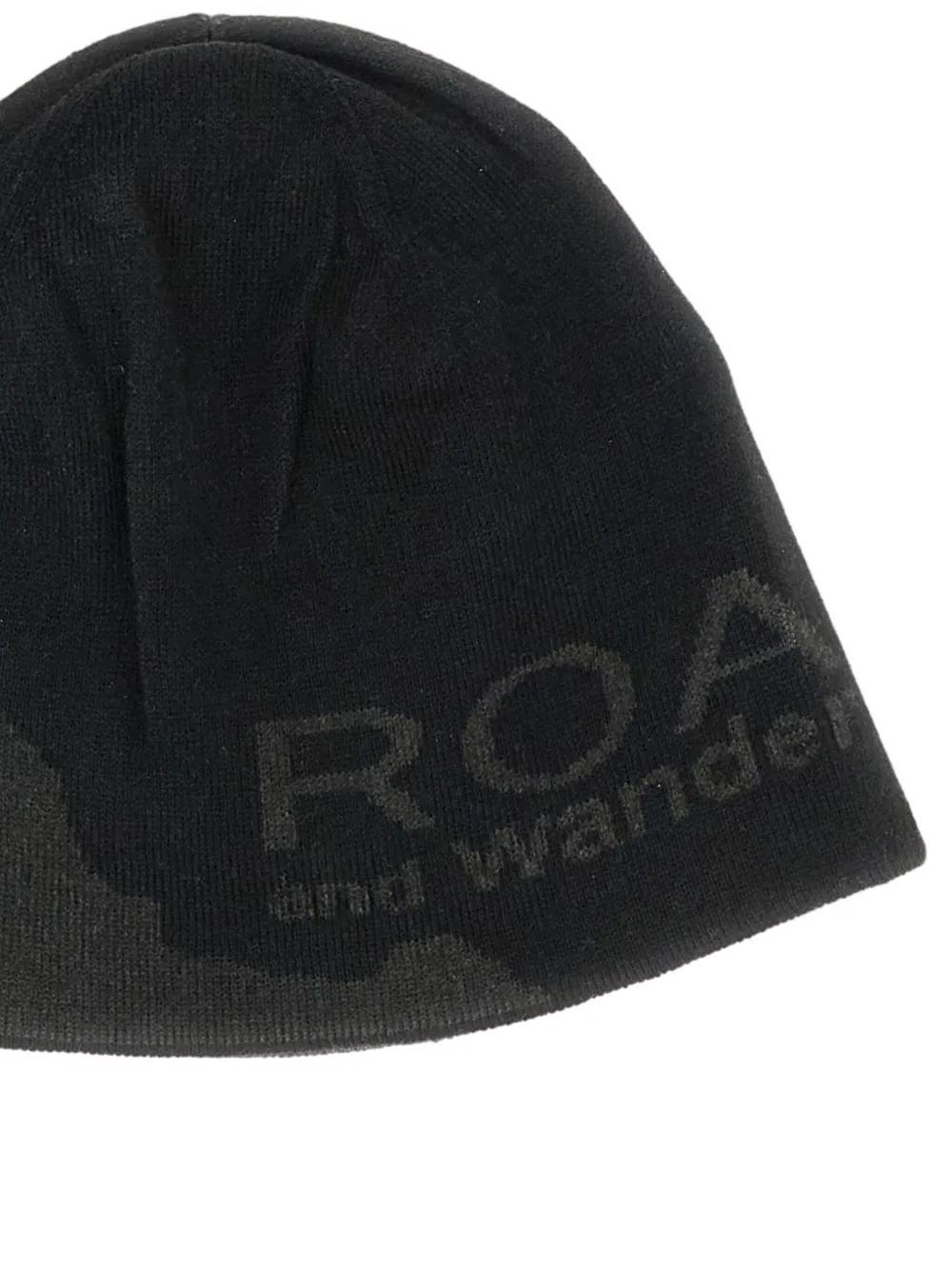 ROA x Wander jacquard-logo beanie hat - Zwart