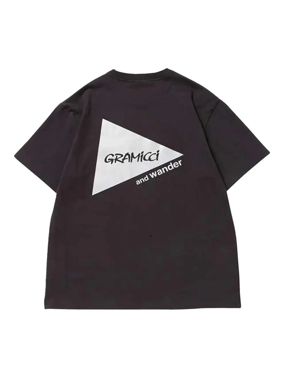 Gramicci T-shirt met print op de rug en zak - Zwart