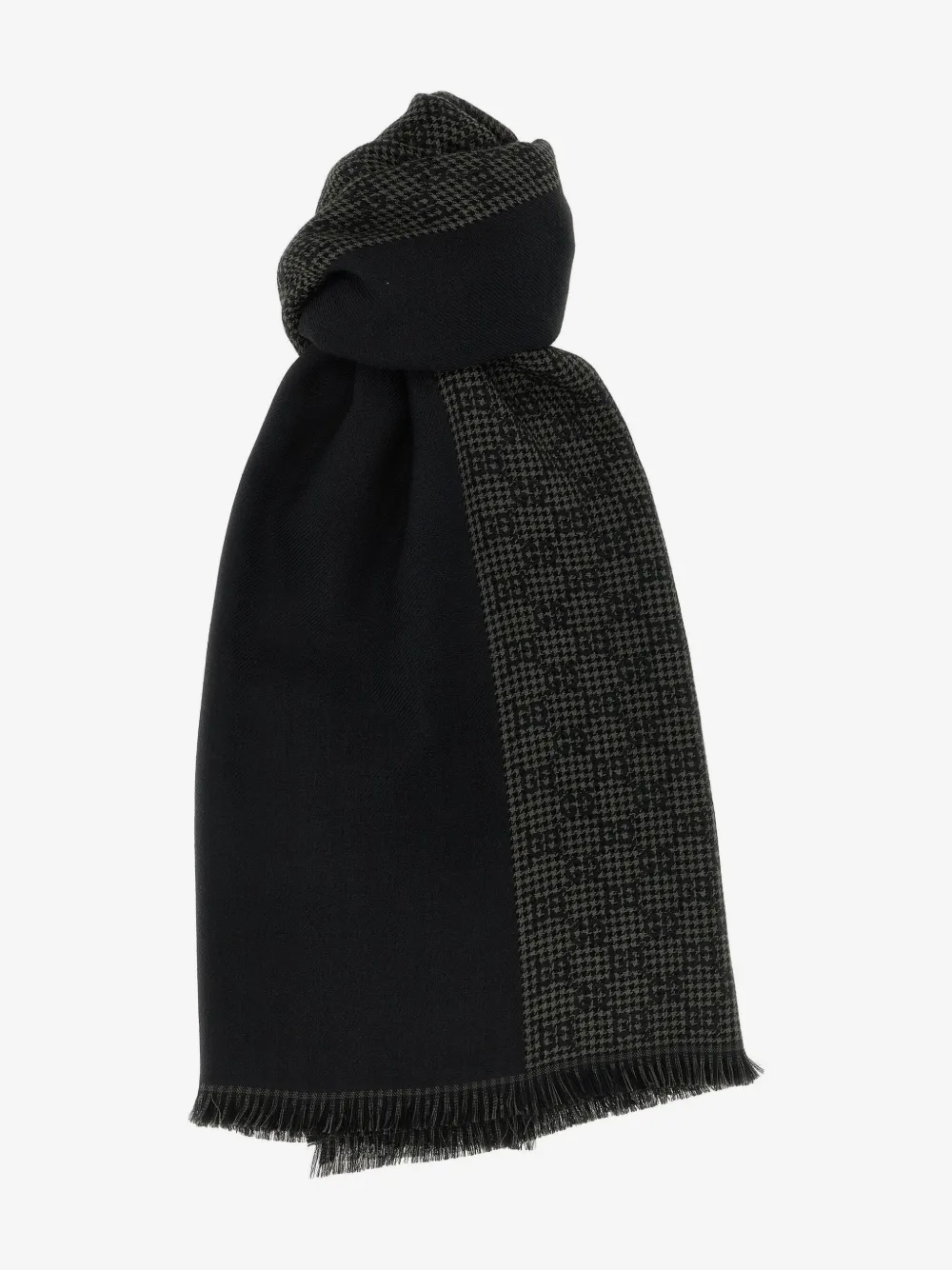 Gucci GG jacquard fringed scarf | Black | Image 1