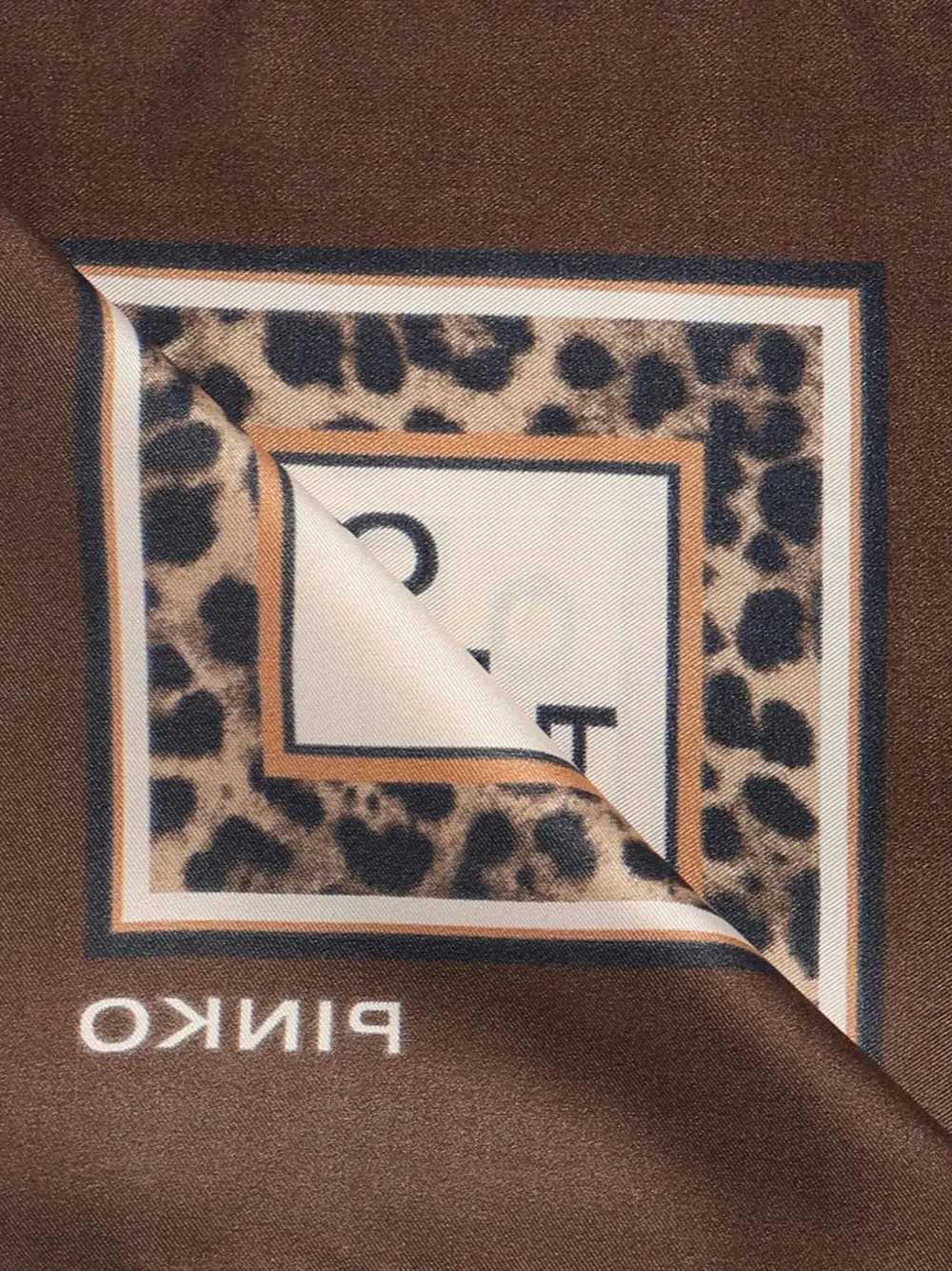 PINKO leopard print scarf - Bruin
