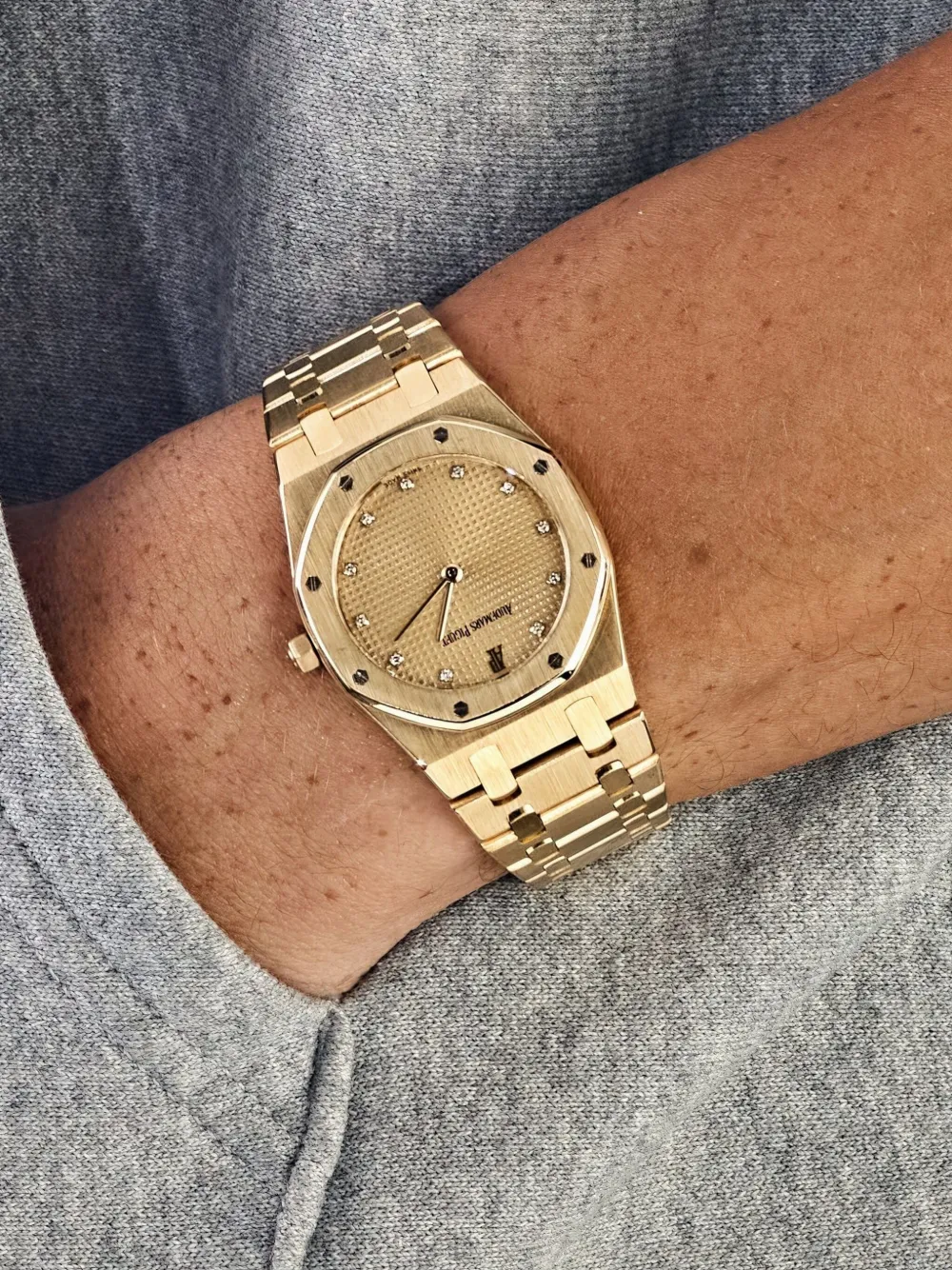 Pre-owned Audemars Piguet Royal Oak 18k Yellow Gold Diamond 33mm