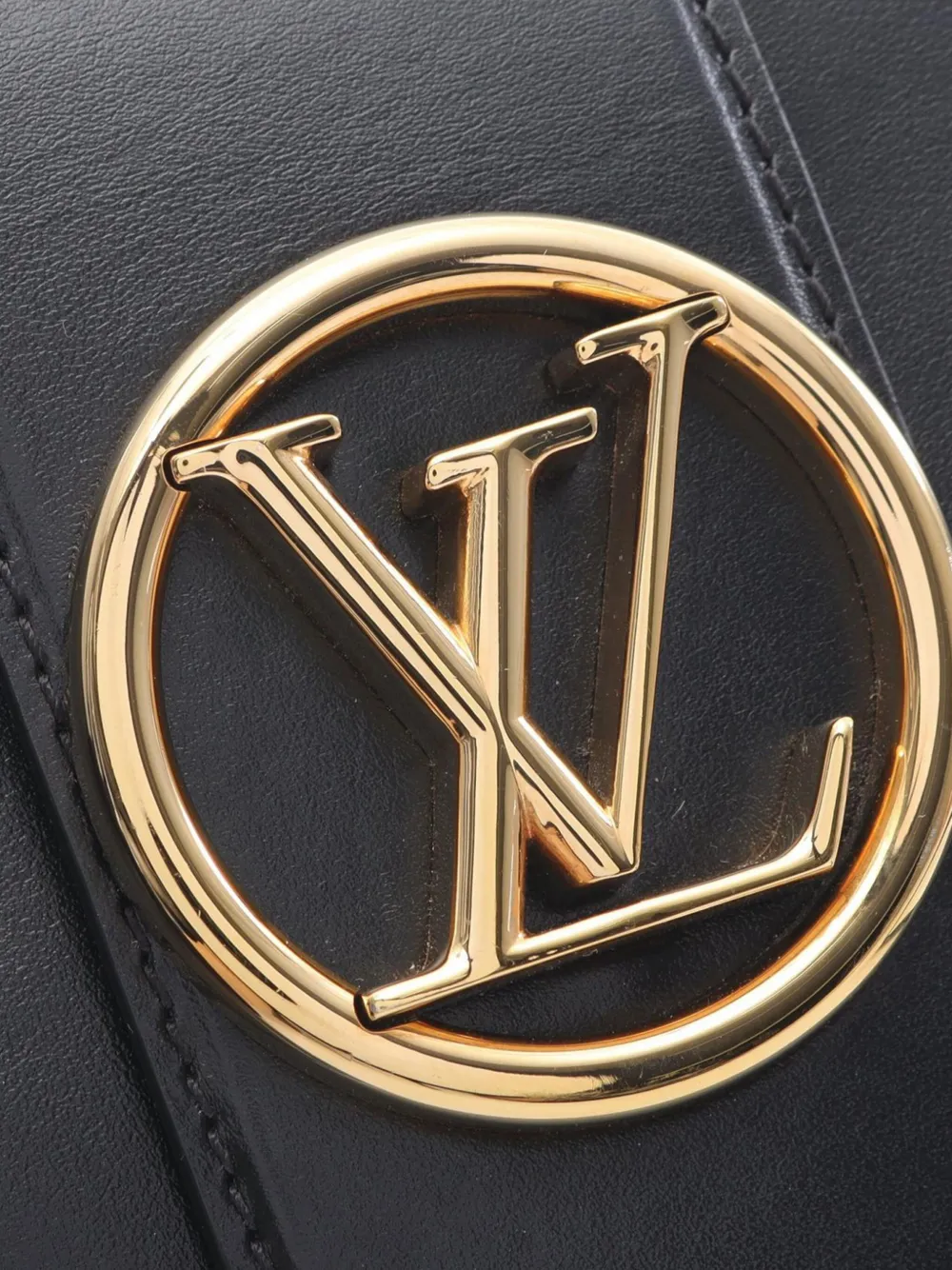 Pre-owned Louis Vuitton 2020 Calfskin Lv Pont 9 Soft Mm Crossbody Bag In Black