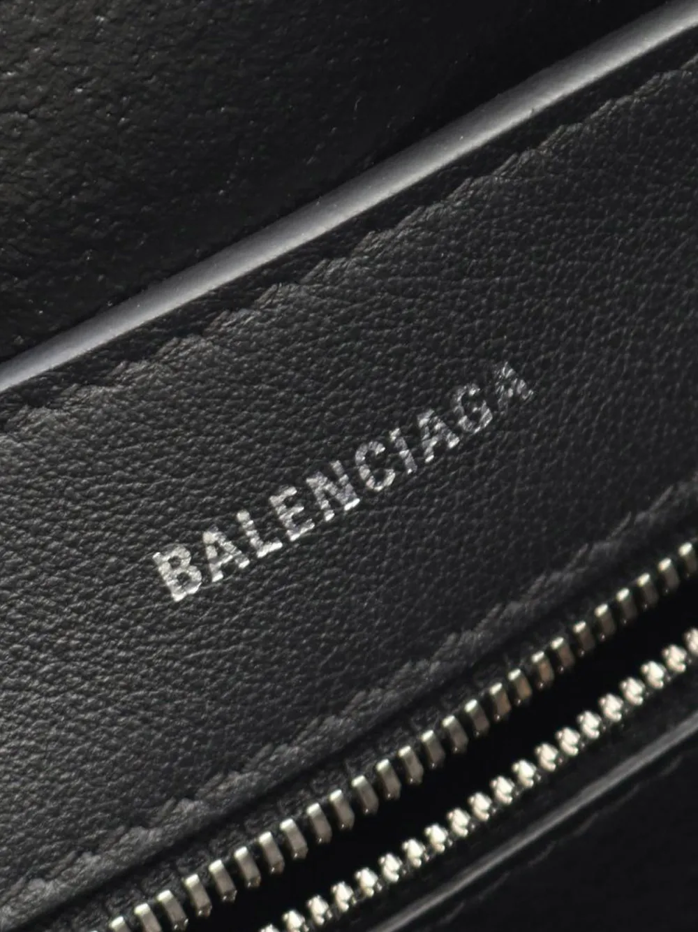 Pre-owned Balenciaga 2018-2025 Leather Everyday Tote Xxs Satchel In Black