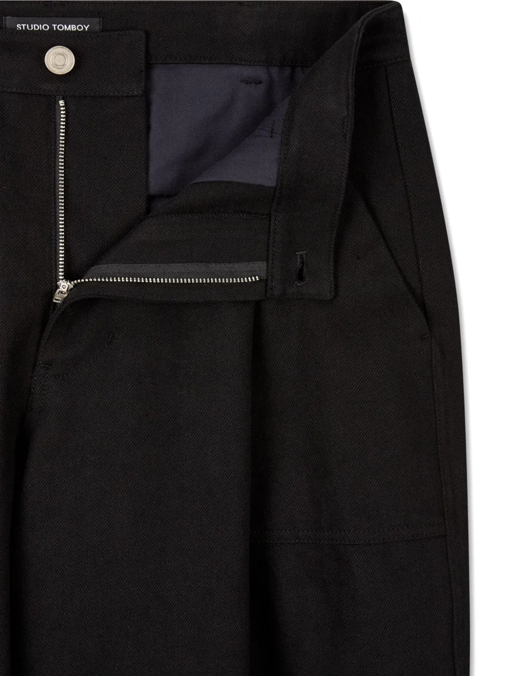 STUDIO TOMBOY Katoenen broek met knoopdetail Zwart