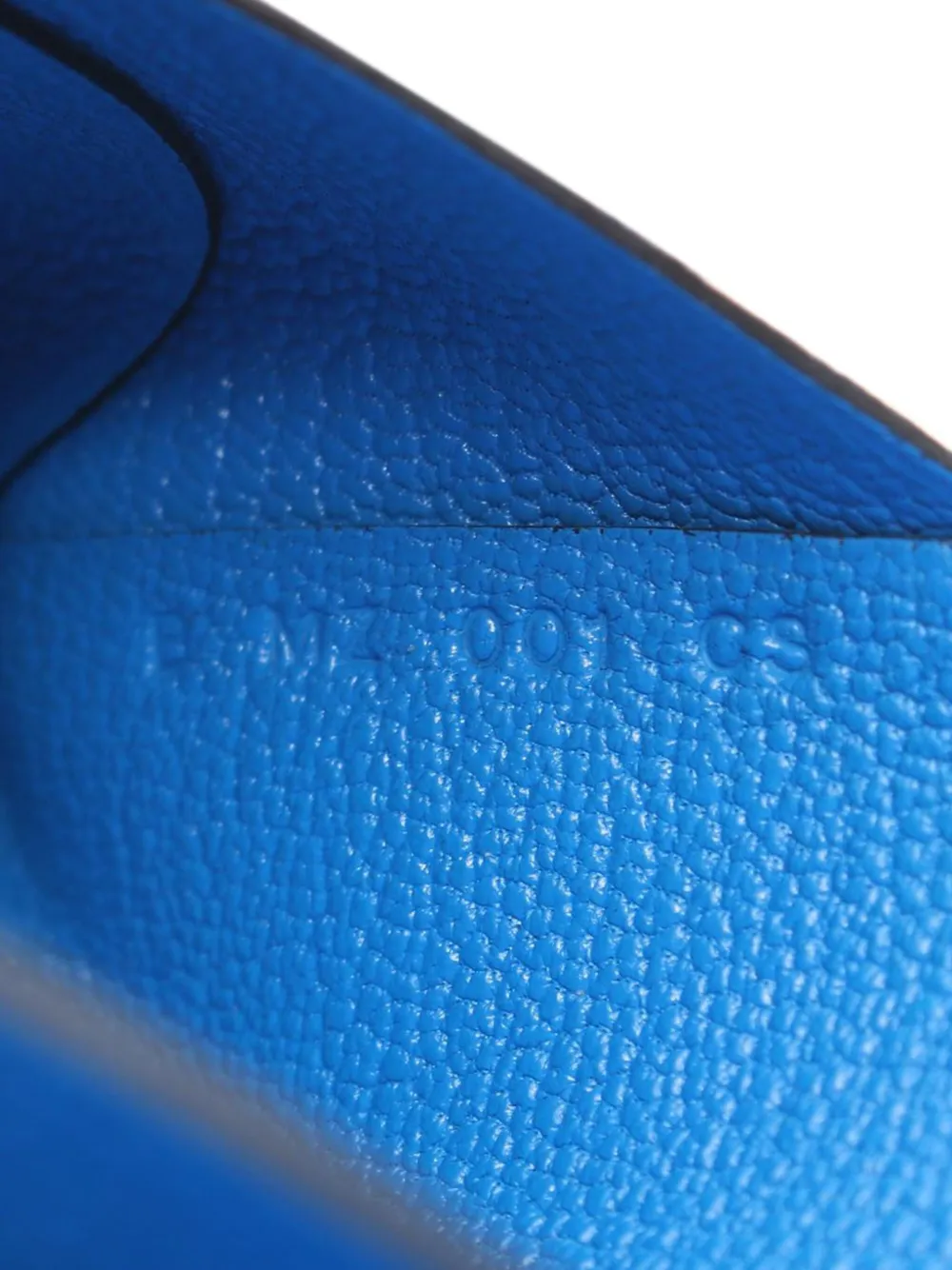 Pre-owned Hermes 2023 Chevre Calvi Duo Compact Card Holder In Blue