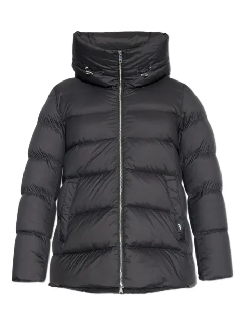 Add zip-fastening  jacket
