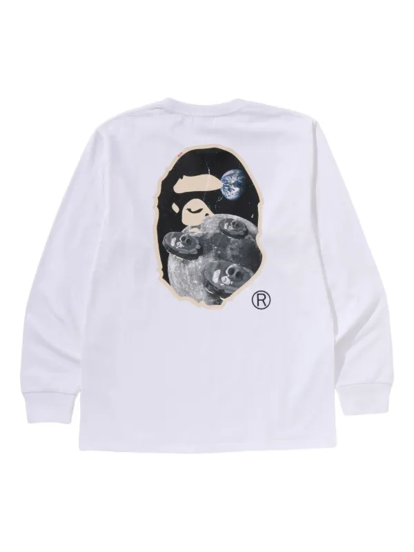 A BATHING APE® long-sleeve Graphic T-shirt | White | FARFETCH