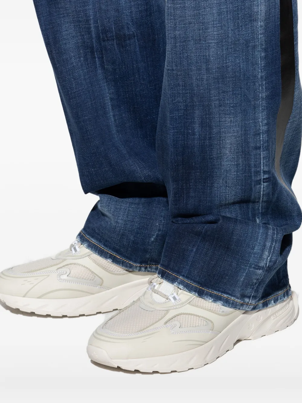 Dsquared2 Sprinter Panelled Sneakers In White