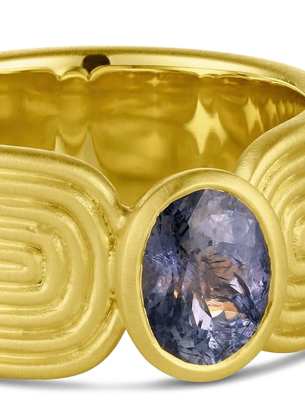 Leigh Maxwell 18k Yellow Gold Ridged Sapphire Ring In Gold
