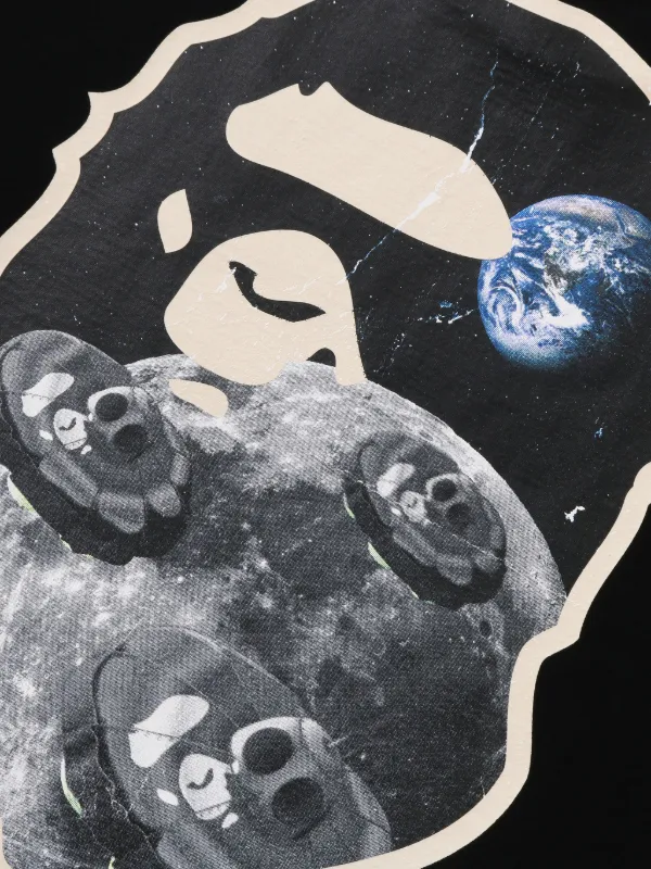 A BATHING APE® long-sleeve Graphic T-shirt | Black | FARFETCH