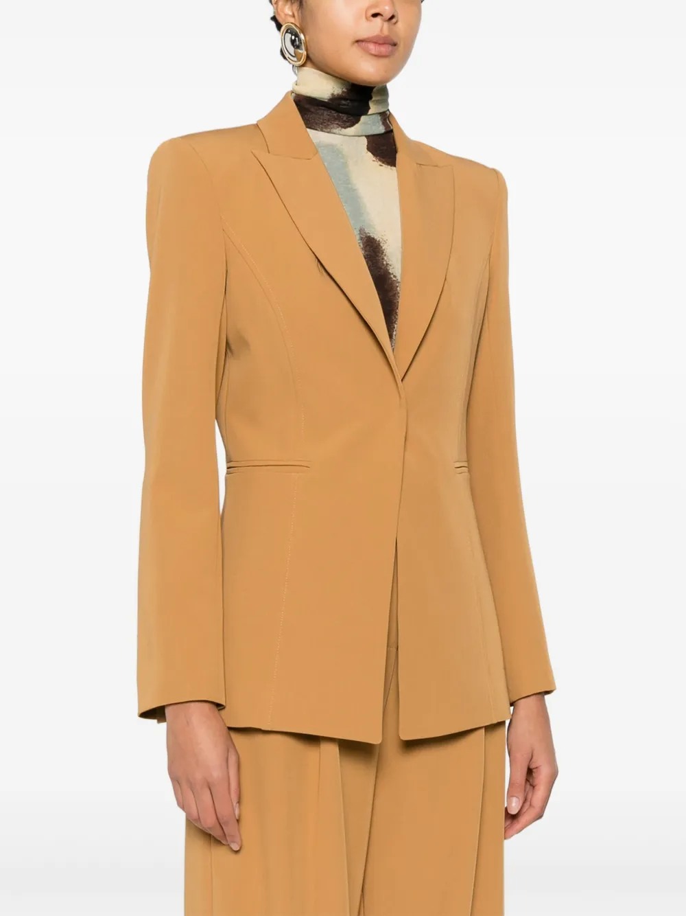 Patrizia Pepe Blazer met puntige revers Beige